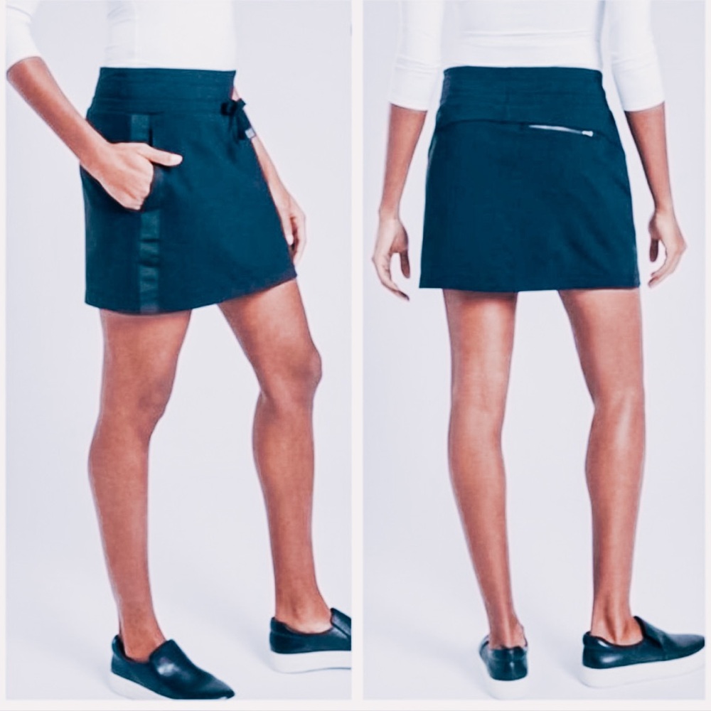 •ATHLETA• Metro Skort Navy Blue Mesh Shirts Large Tall